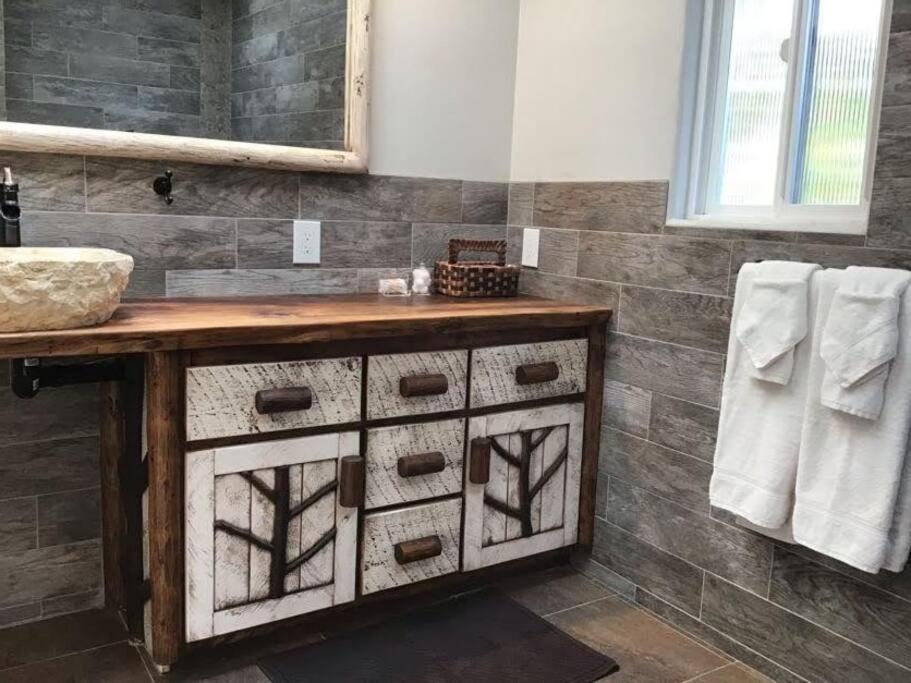 Refreshing Cottage With Luxury Bath Martinez Buitenkant foto